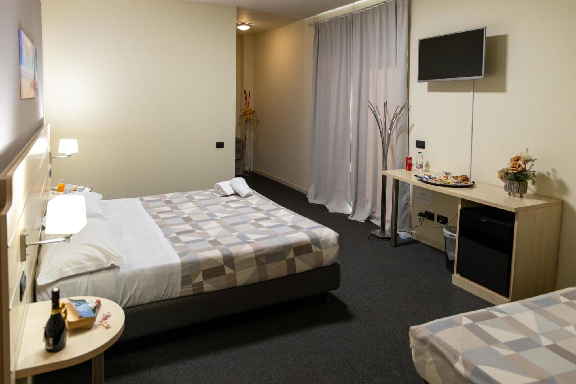 נוצ'טו Hotel Giallo מראה חיצוני תמונה