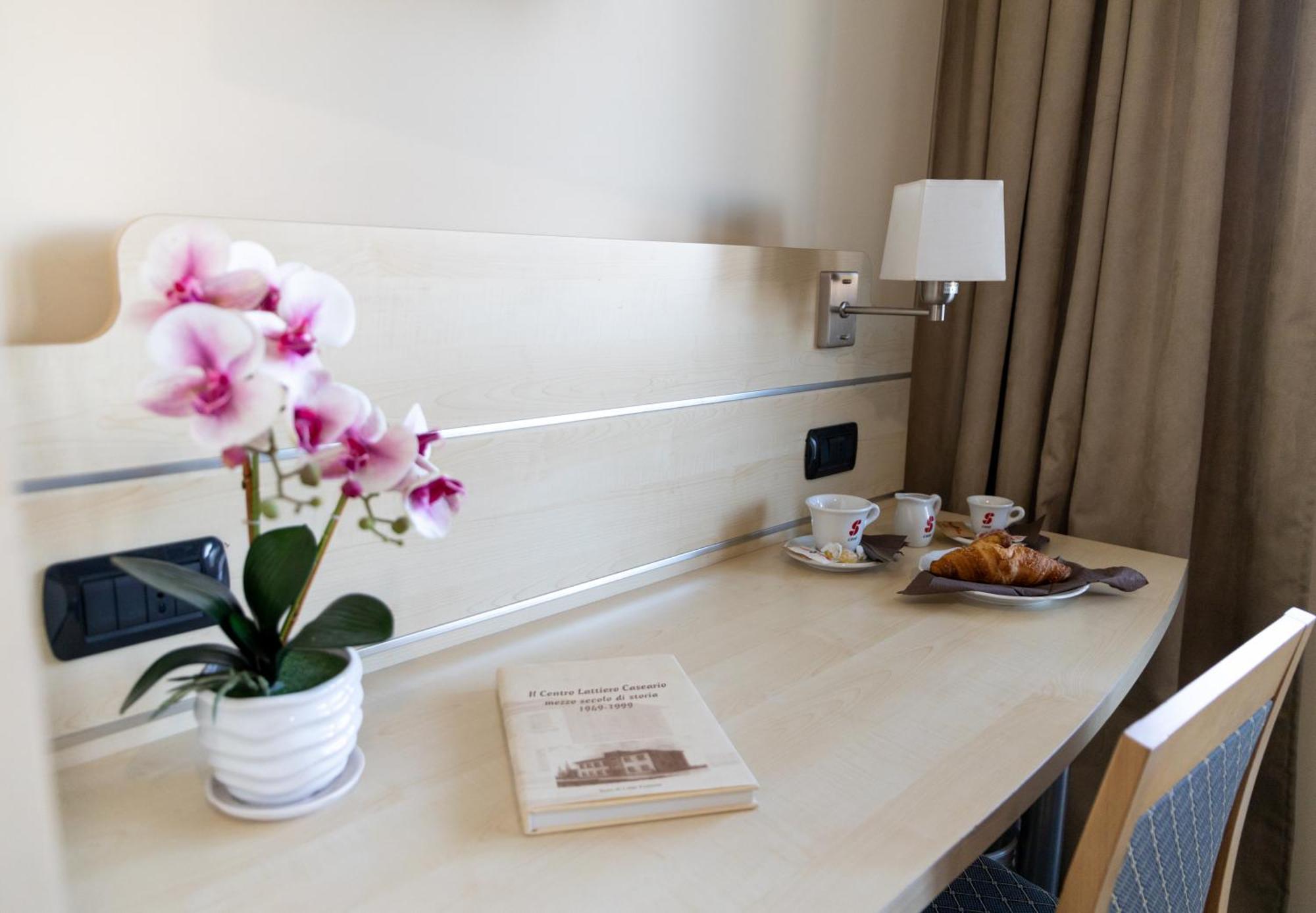 נוצ'טו Hotel Giallo מראה חיצוני תמונה