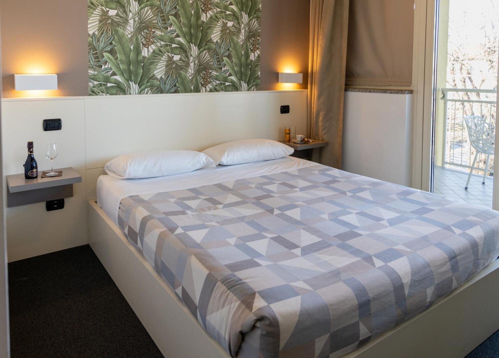 נוצ'טו Hotel Giallo מראה חיצוני תמונה